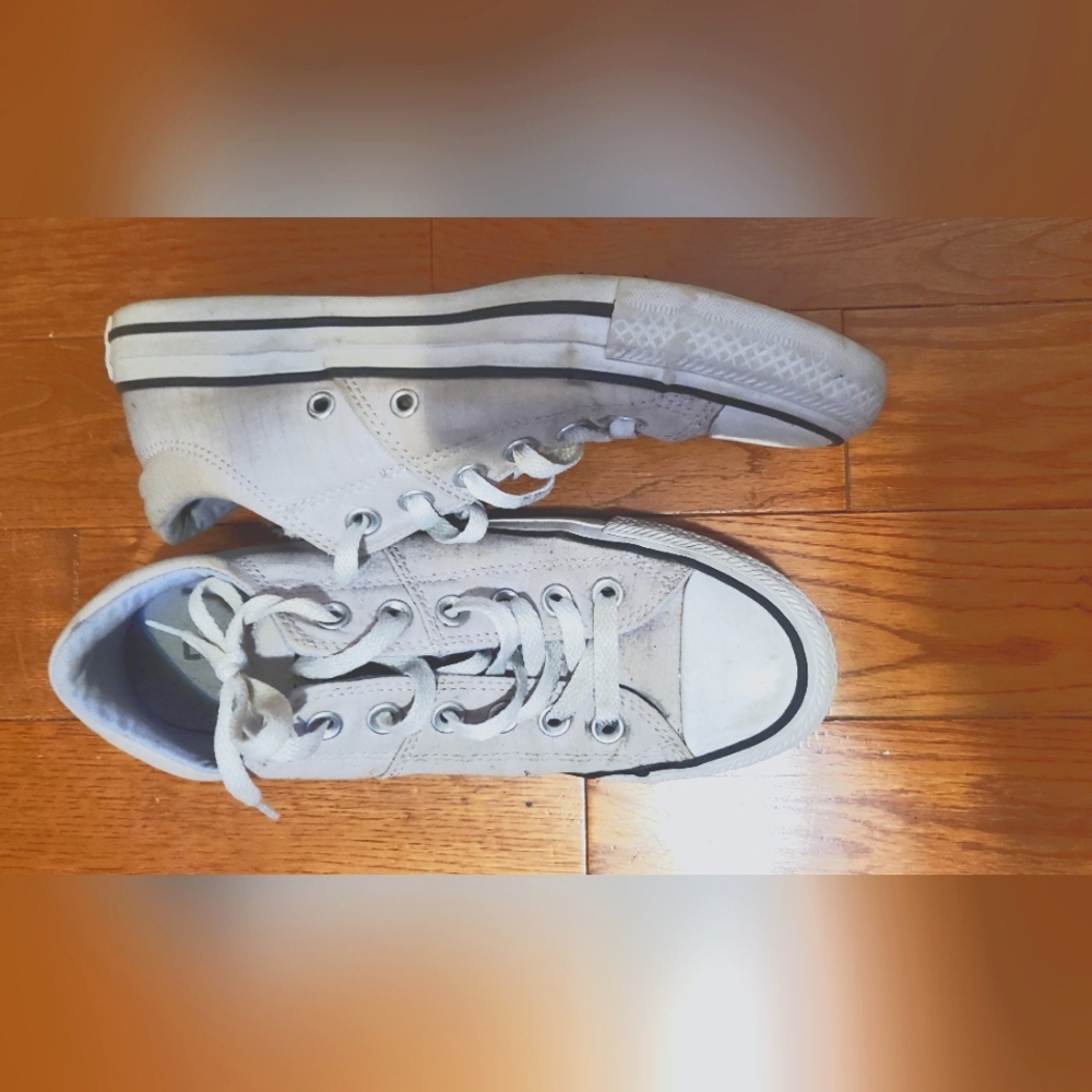 Converse All Star Women's Size 7 Classic Shoes
